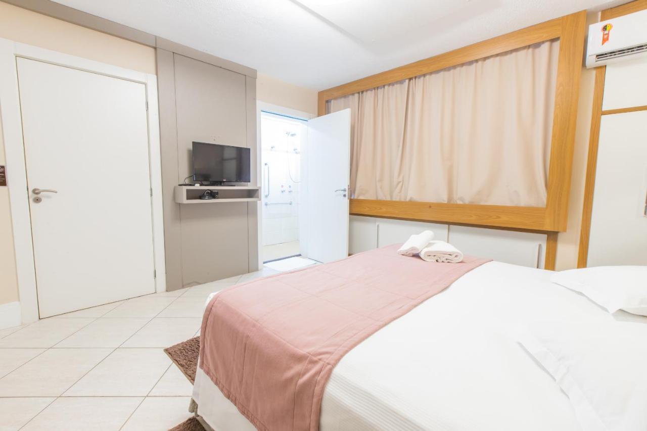 Delupo Hotel - Livin Studios Criciuma  Exteriör bild